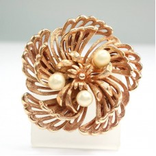 brosa art deco. Nataly. cca 1940 Statele Unite brosa art deco. Nataly. cca 1940 Statele Unite
